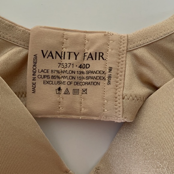 Vanity Fair Full Figure Underwire bra. Size 40D. Color is beige. - Picture 3 of 6